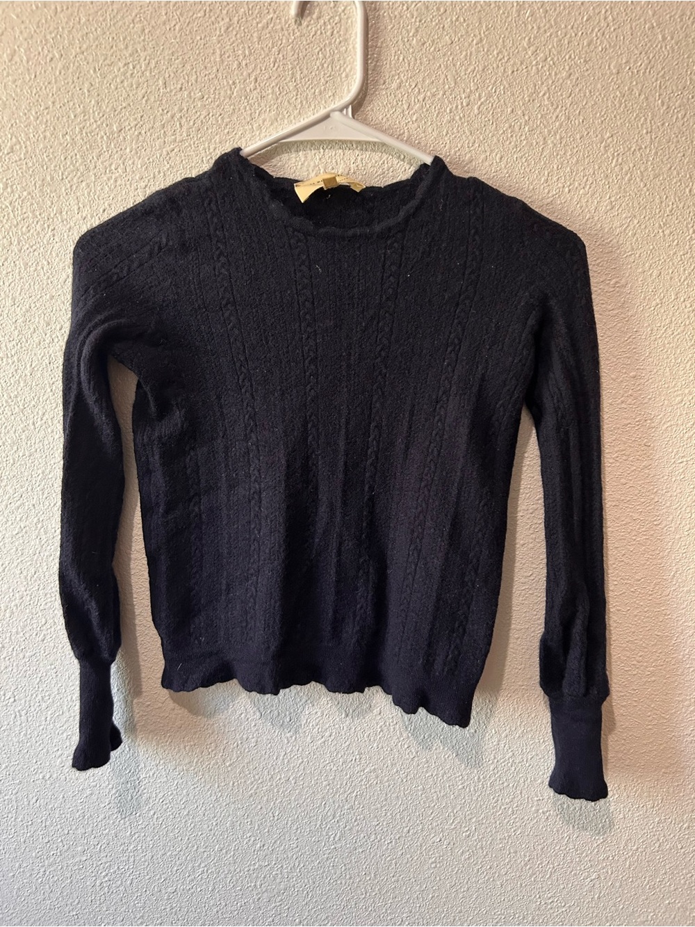 Women's Cable-Knit Crewneck Sweater